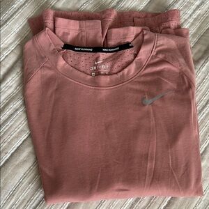 Excellent condition! Women’s Nike Running long sleeve, XS